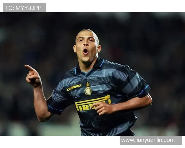 巴乔传奇足球之路海报展现不朽风采与激情瞬间